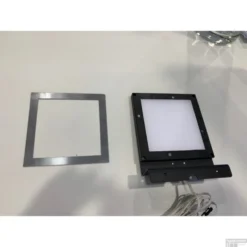 Spiegellamp Boss & Wessing Square 10x10 Cm Aluminium Mat Zwart 7 Spiegellamp Boss & Wessing Square 10x10 Cm Aluminium Mat Zwart -Zalig Baden Verkoopwinkel 3 22