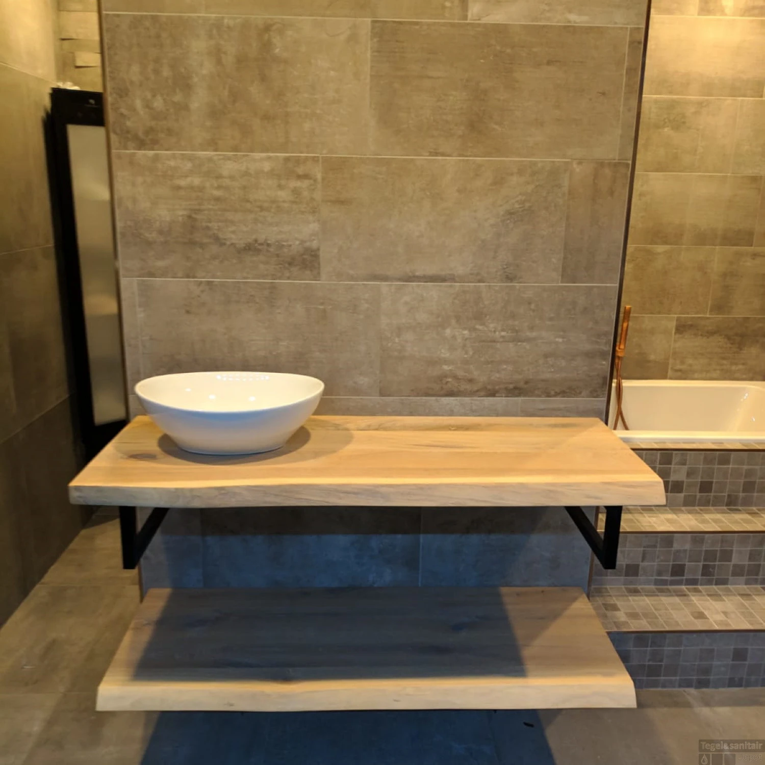 Badkamermeubel BWS Woodstone Twee Bovenbladen Met Boomstamkant 80 Cm (met Beugels En Waskom)