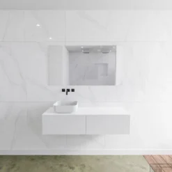 Badkamermeubelset Mondiaz LAGOM 130 Cm Met Topblad Linkse Wastafel Solid Surface Opzetkom Binx Zonder Kraangaten Mat Wit (2 Laden)