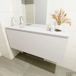 MONDIAZ OLAN 120cm Toiletmeubel Linen. LEX Wastafel Talc Links 1 Kraangat -Zalig Baden Verkoopwinkel badkamermeubel olan linen model lex talc mid 0027