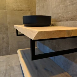 Badkamermeubel BWS Woodstone Twee Bovenbladen Met Boomstamkant 80 Cm (met Beugels En Waskom) -Zalig Baden Verkoopwinkel badmeubelset bws woodstone 80 cm twee planken zwarte kom detail1