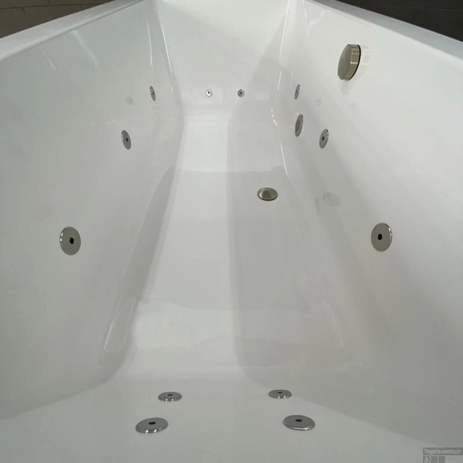 Whirlpool Boss & Wessing Dahlia Jetline 170x75 Cm Bodem Luchtsysteem Geborsteld RVS 2 Whirlpool Boss & Wessing Dahlia Jetline 170x75 Cm Bodem Luchtsysteem Geborsteld RVS - Afbeelding 2