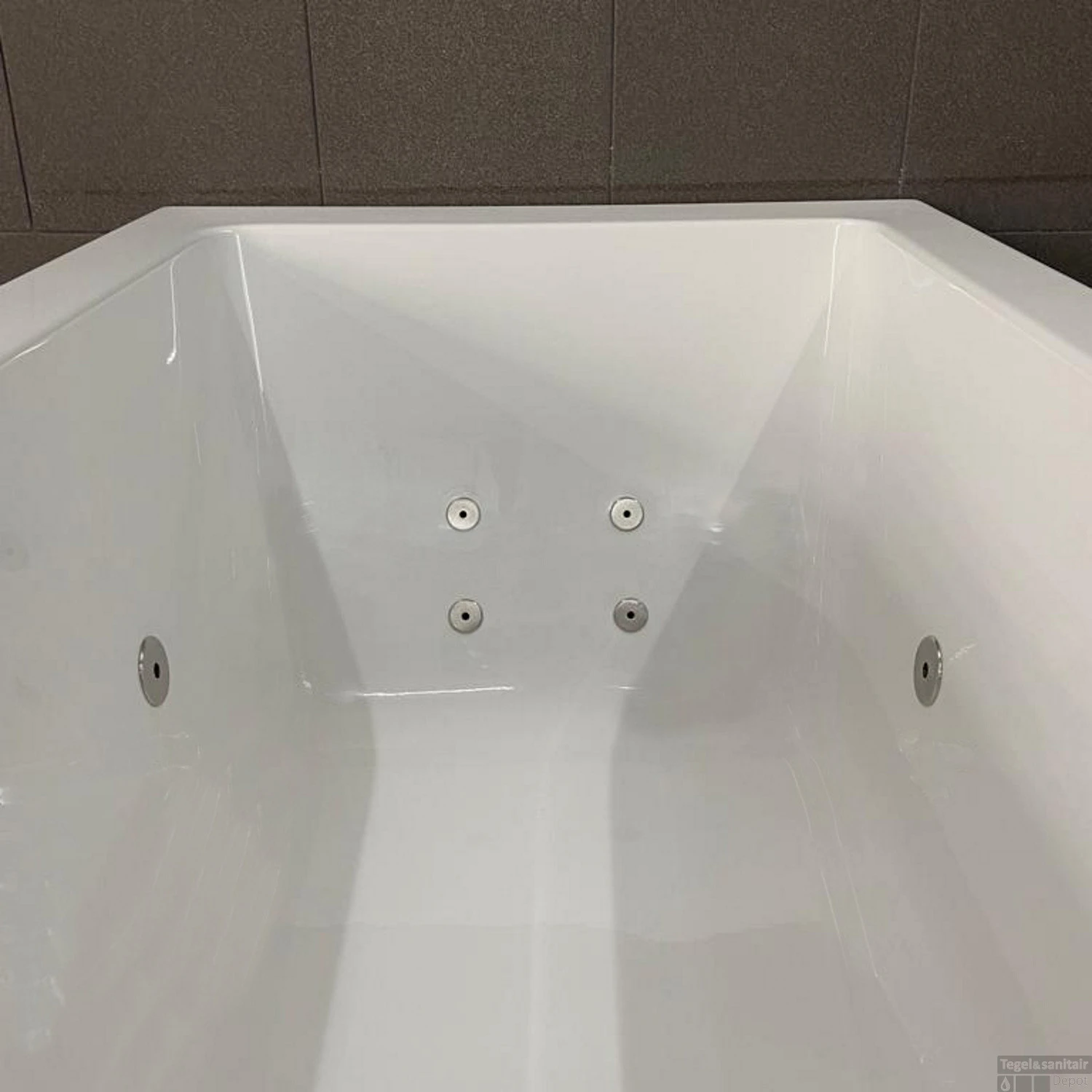 Whirlpool Boss & Wessing Dahlia Jetline 190x90 Cm Enkel Systeem Geborsteld RVS 3 Whirlpool Boss & Wessing Dahlia Jetline 190x90 Cm Enkel Systeem Geborsteld RVS - Afbeelding 3